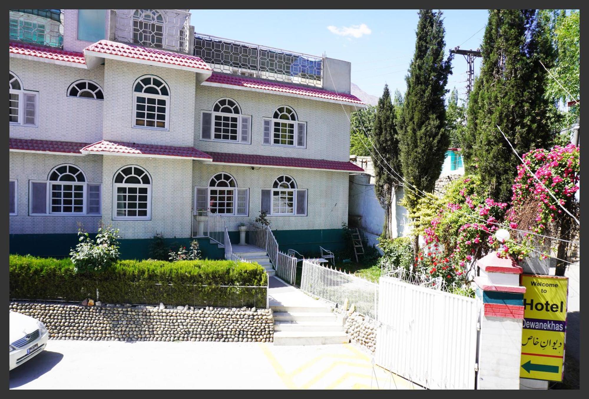 Hotel Dewanekhas Skardu Exterior photo