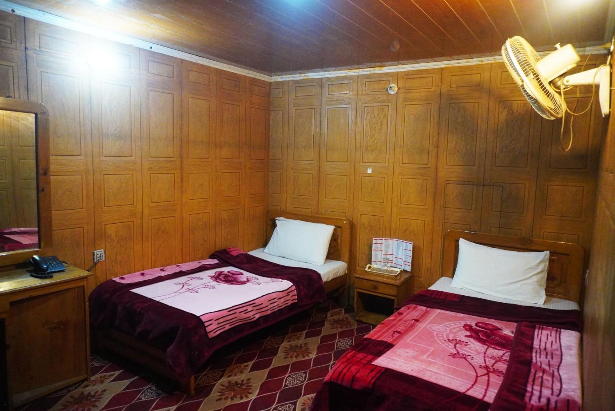 Hotel Dewanekhas Skardu Exterior photo