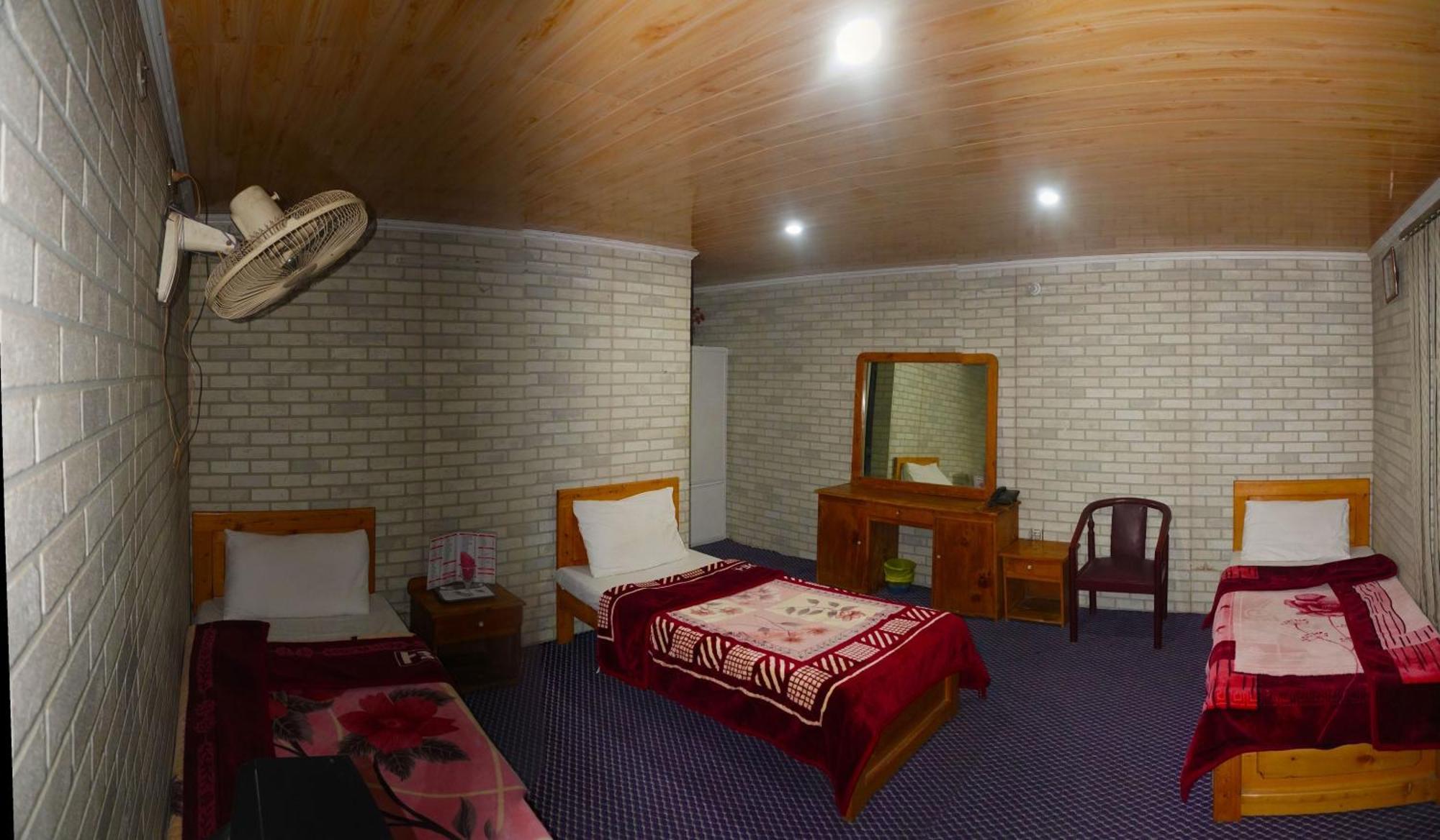 Hotel Dewanekhas Skardu Exterior photo