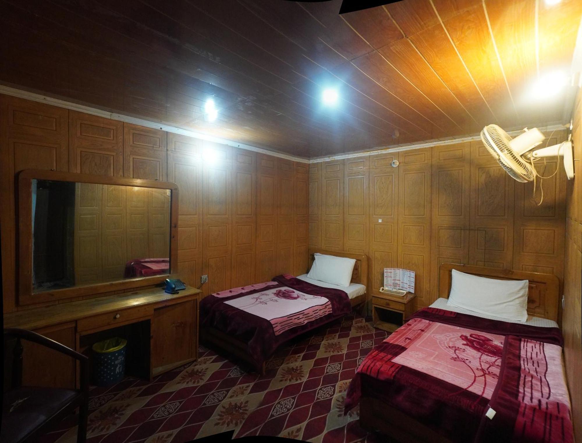 Hotel Dewanekhas Skardu Exterior photo