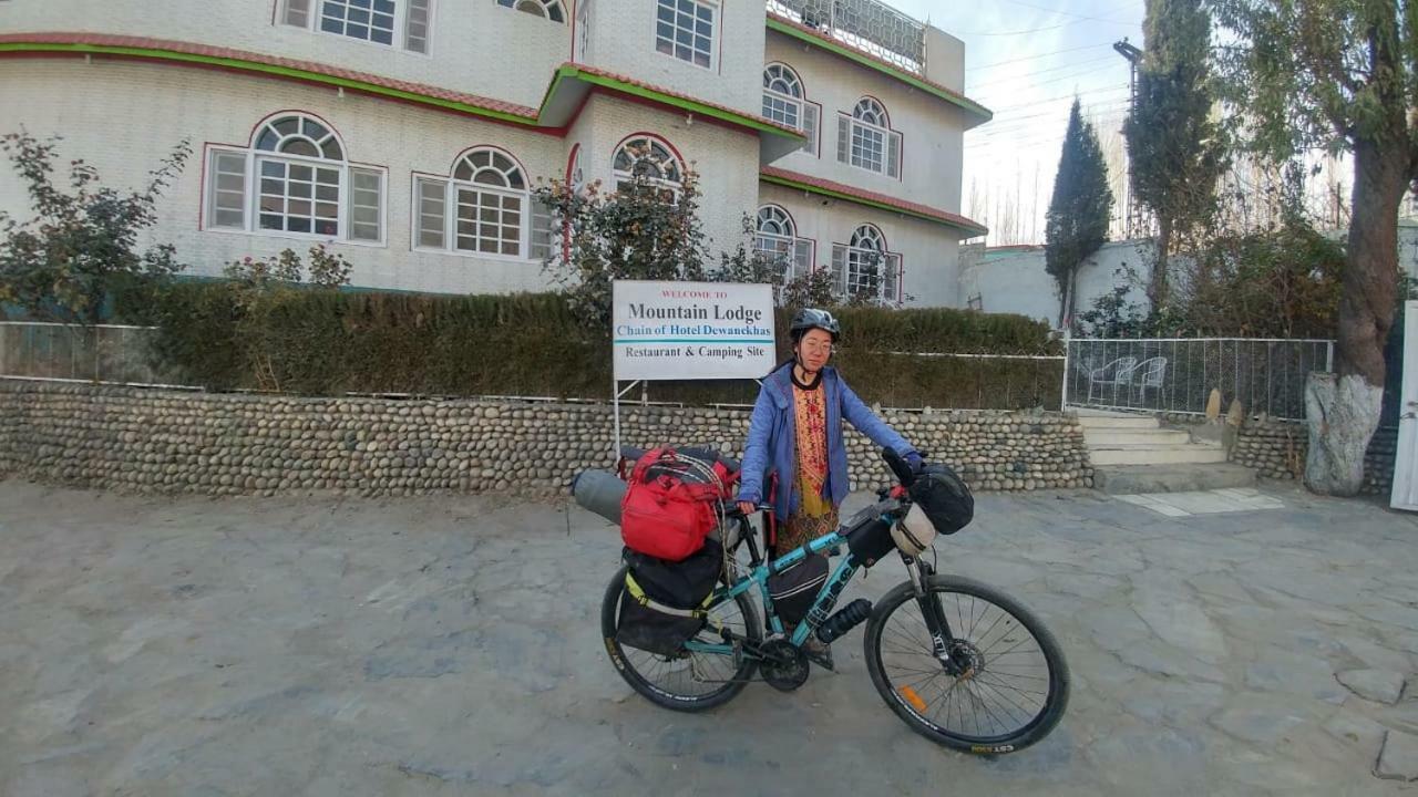 Hotel Dewanekhas Skardu Exterior photo