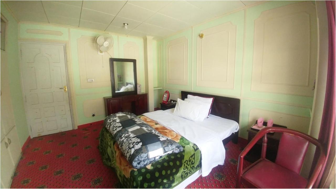 Hotel Dewanekhas Skardu Exterior photo